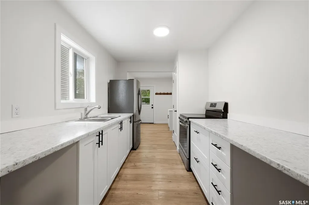 1736 Connaught Street Regina SK S4T 4T2