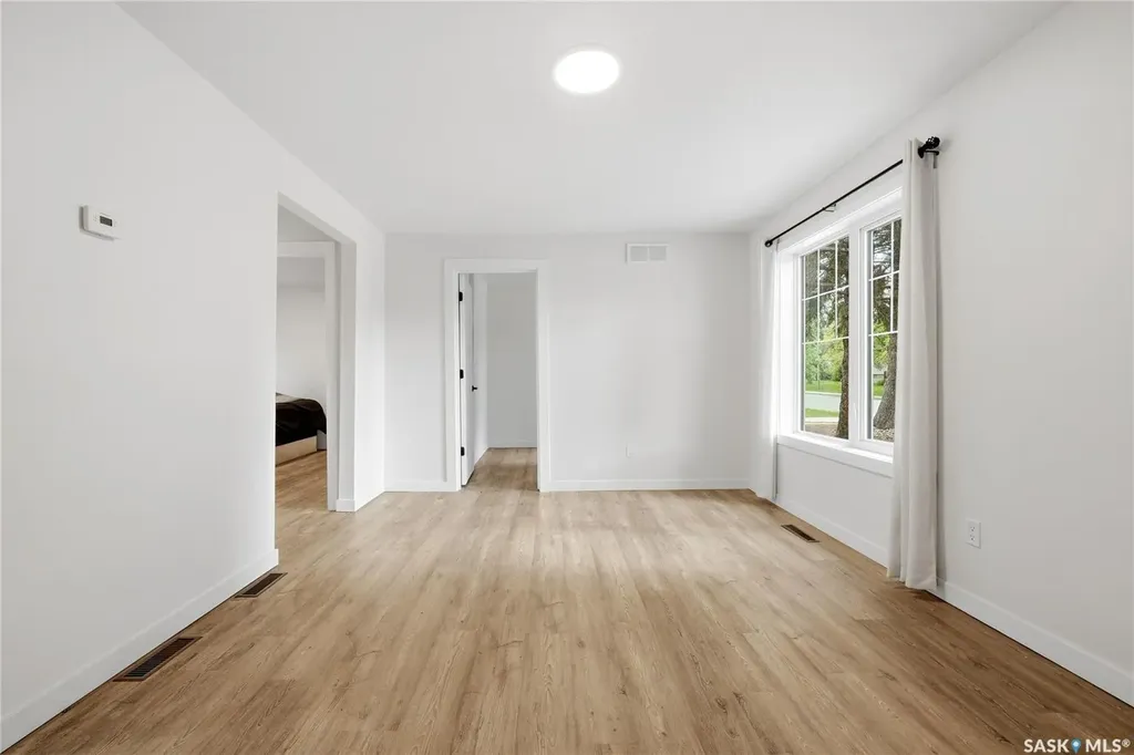 1736 Connaught Street Regina SK S4T 4T2