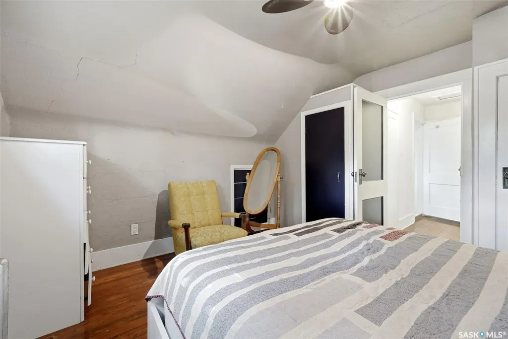 2917 Robinson Street Regina SK S4S 1V2