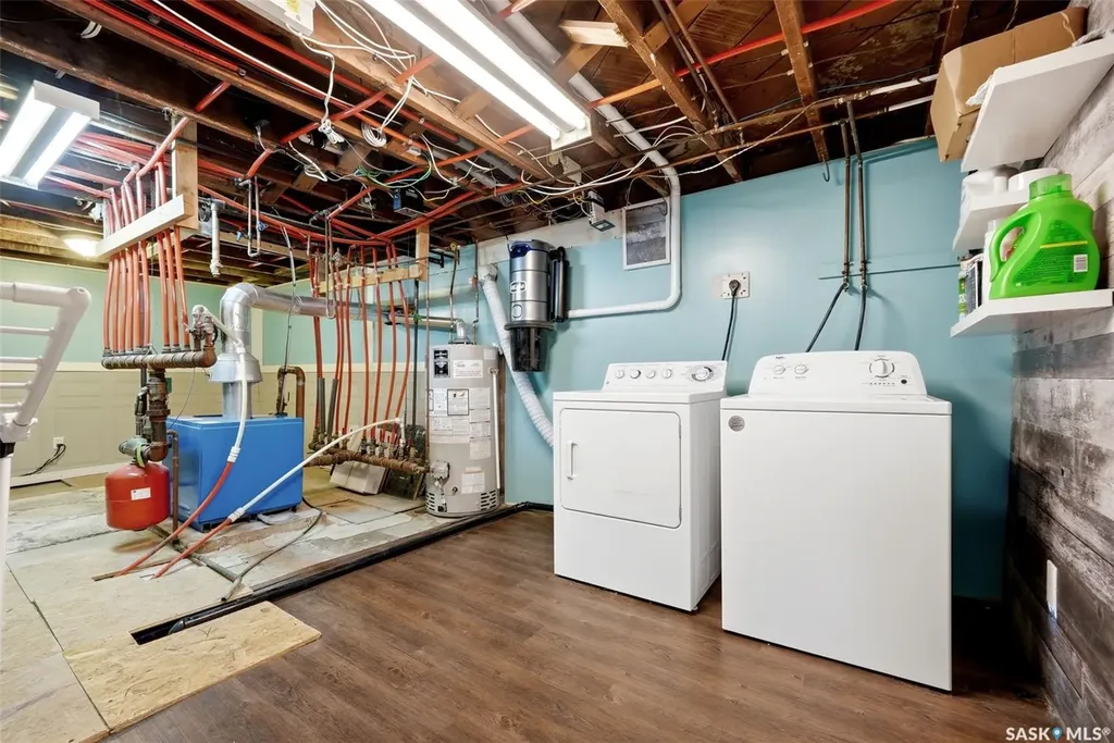 2917 Robinson Street Regina SK S4S 1V2