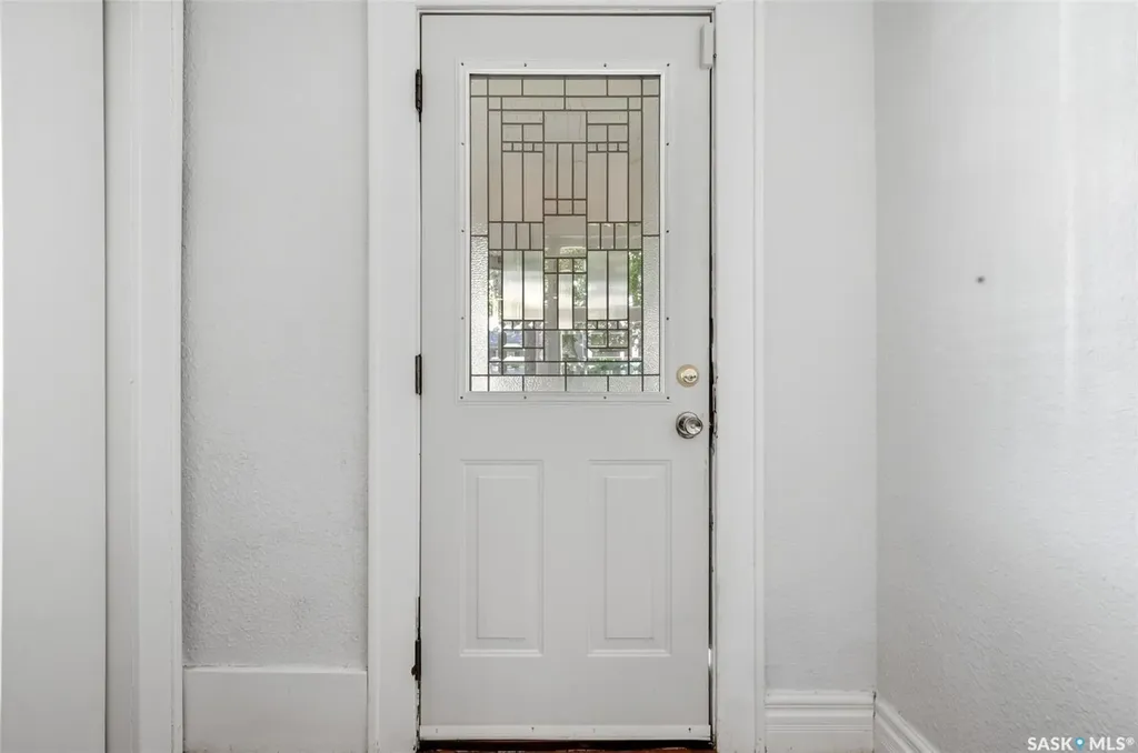 2917 Robinson Street Regina SK S4S 1V2