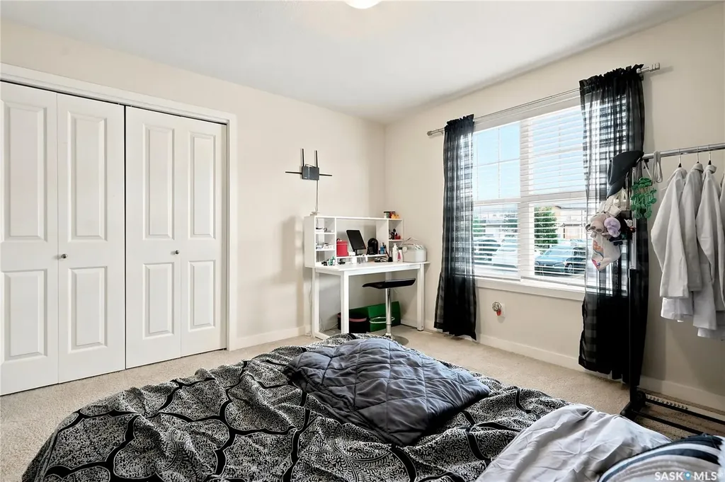 1015 Patrick Crescent Saskatoon SK S7W 0M4