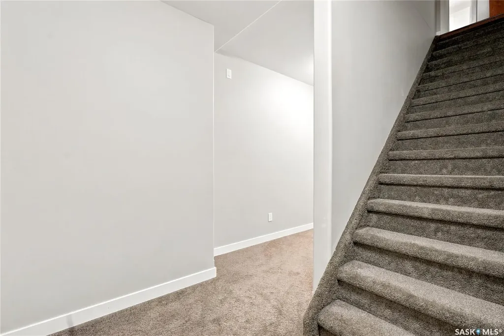 1015 Patrick Crescent Saskatoon SK S7W 0M4