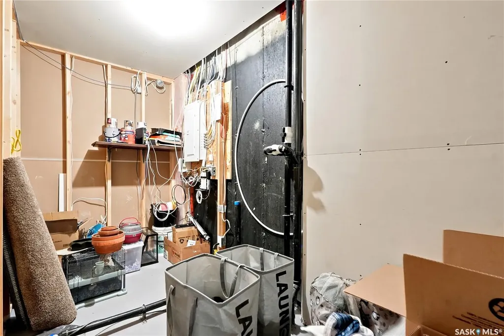 1015 Patrick Crescent Saskatoon SK S7W 0M4