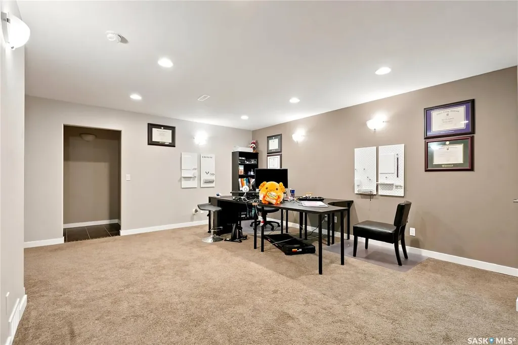 1015 Patrick Crescent Saskatoon SK S7W 0M4