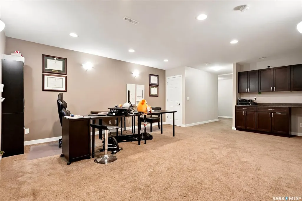 1015 Patrick Crescent Saskatoon SK S7W 0M4