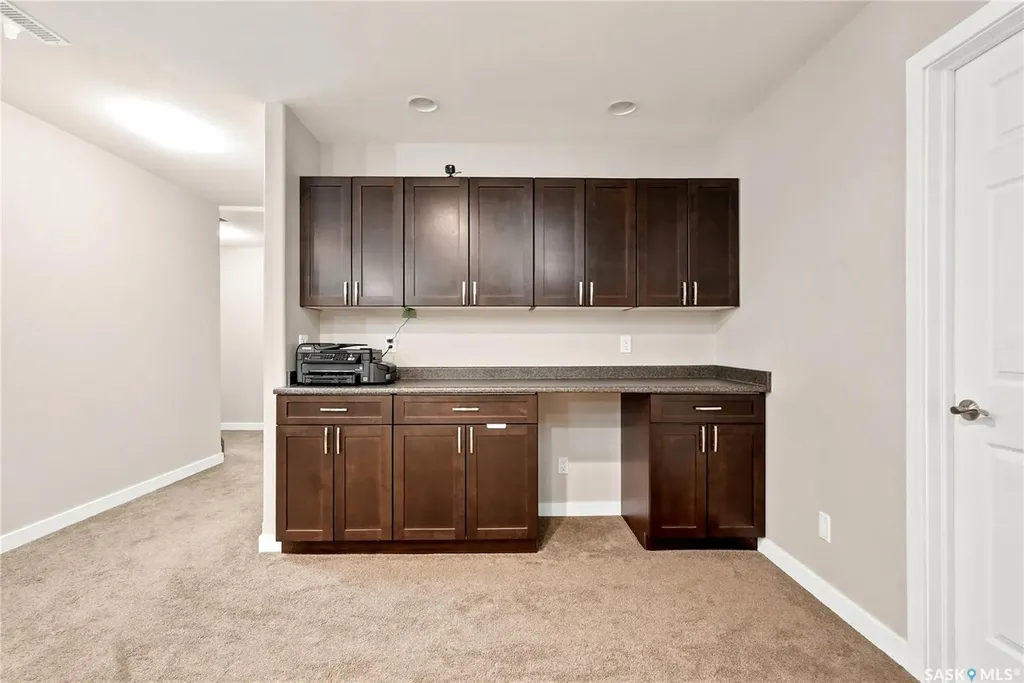 1015 Patrick Crescent Saskatoon SK S7W 0M4