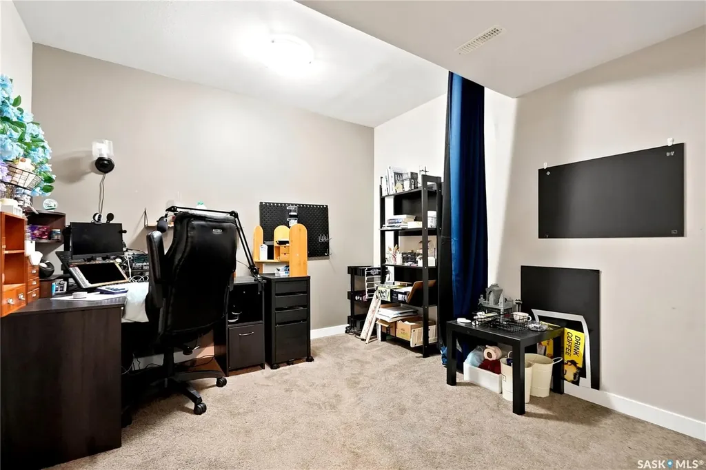 1015 Patrick Crescent Saskatoon SK S7W 0M4