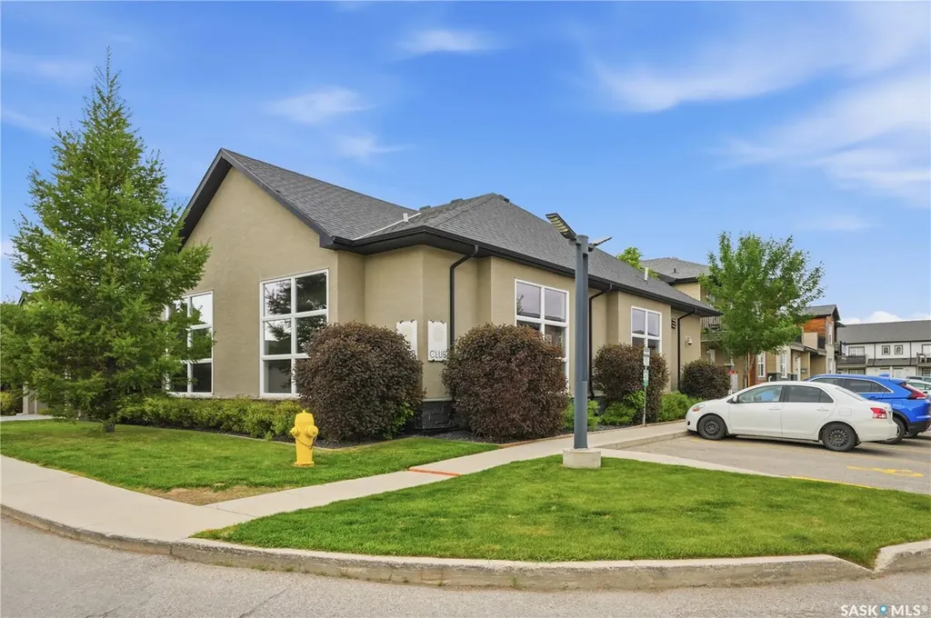 1015 Patrick Crescent Saskatoon SK S7W 0M4