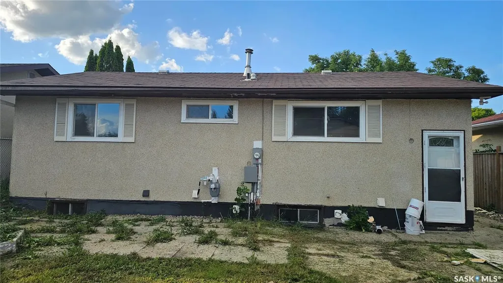 3879 Miyo-wâhkôhtowin Road Saskatoon SK S7L 5T1