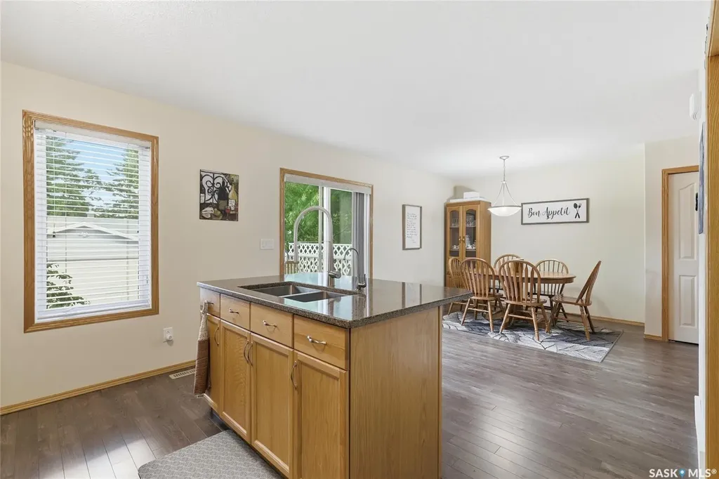 212 Mount Royal Place Regina SK S4T 7X9