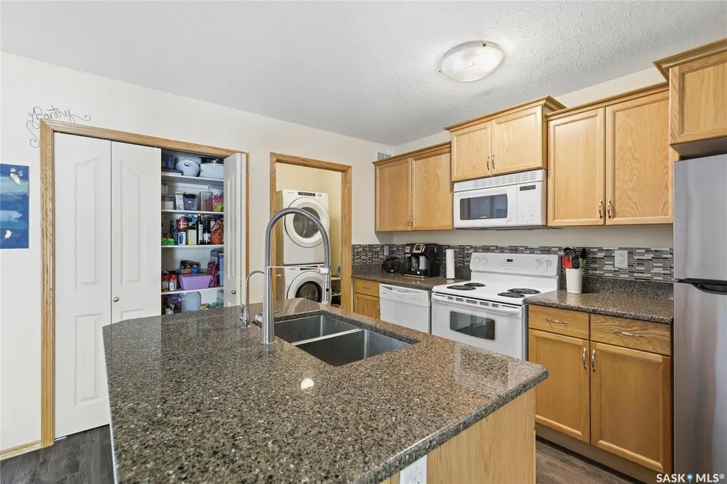 212 Mount Royal Place Regina SK S4T 7X9