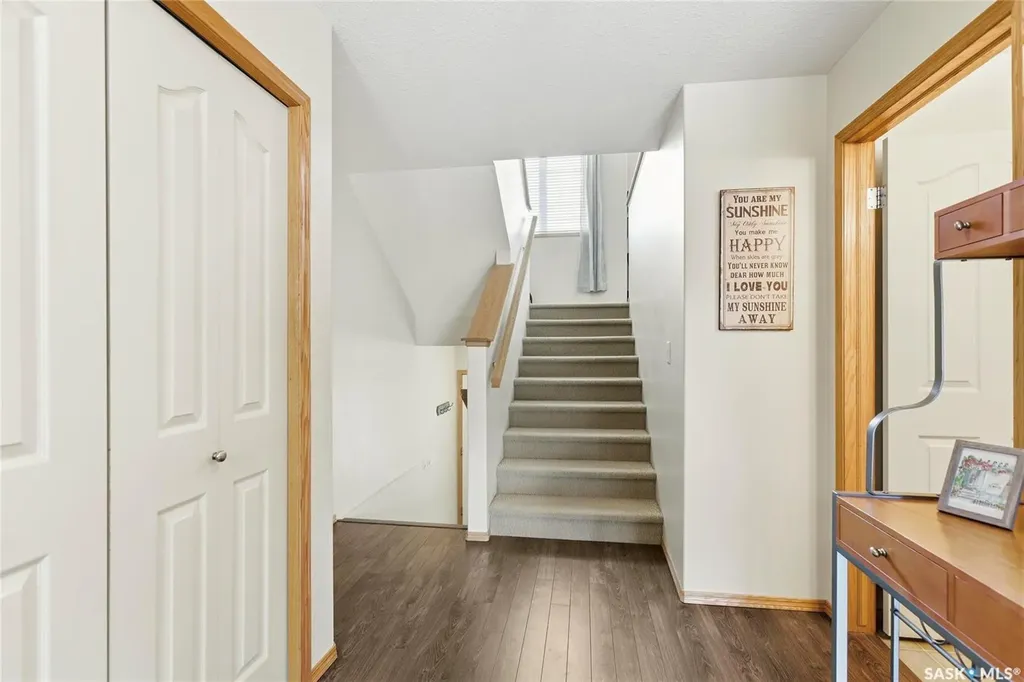 212 Mount Royal Place Regina SK S4T 7X9