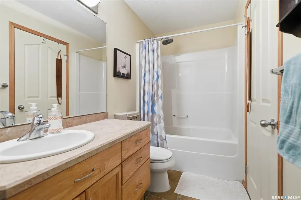 212 Mount Royal Place Regina SK S4T 7X9