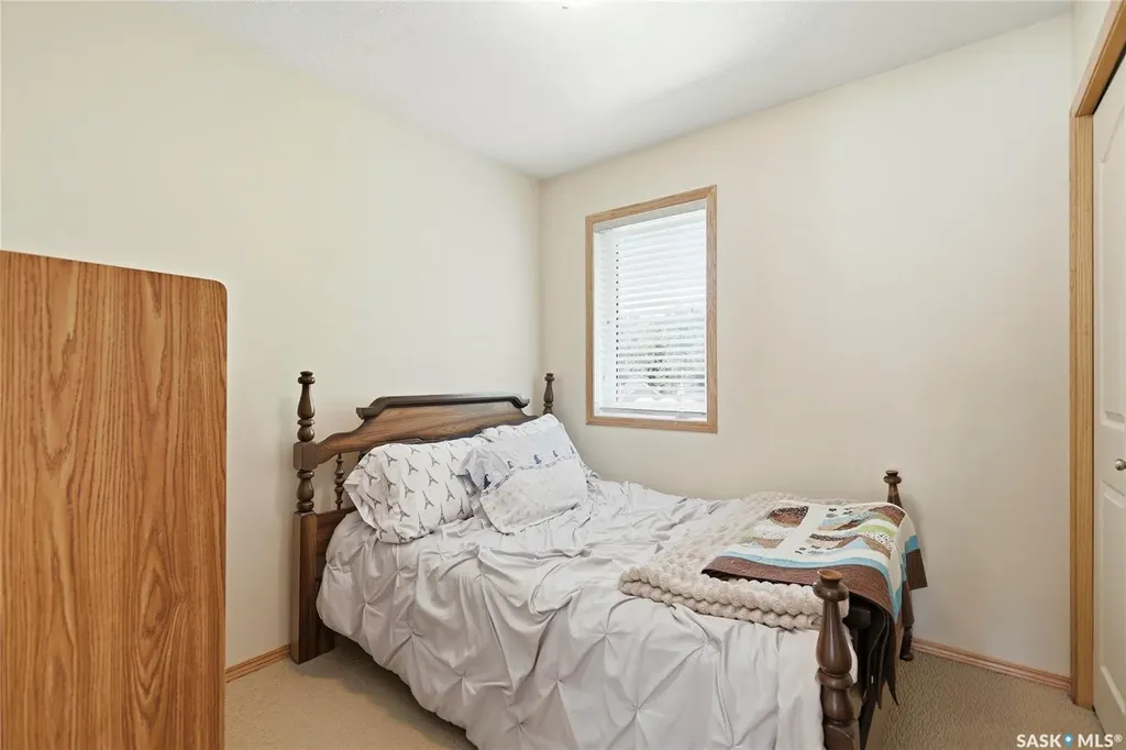 212 Mount Royal Place Regina SK S4T 7X9