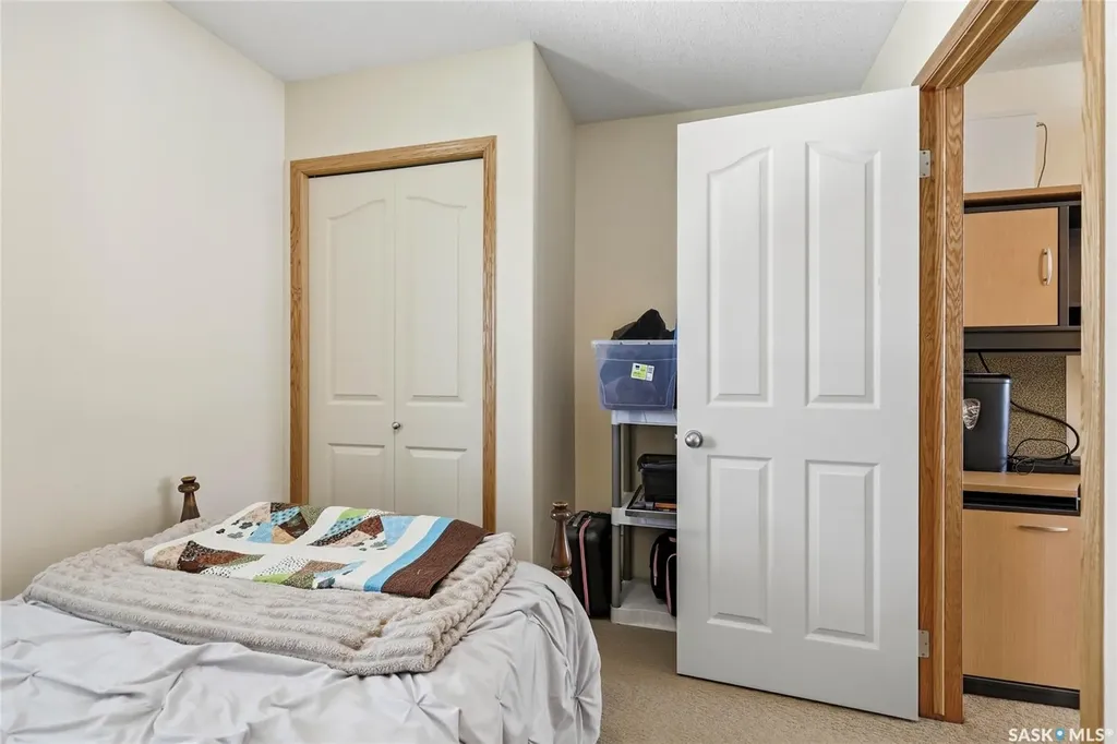 212 Mount Royal Place Regina SK S4T 7X9