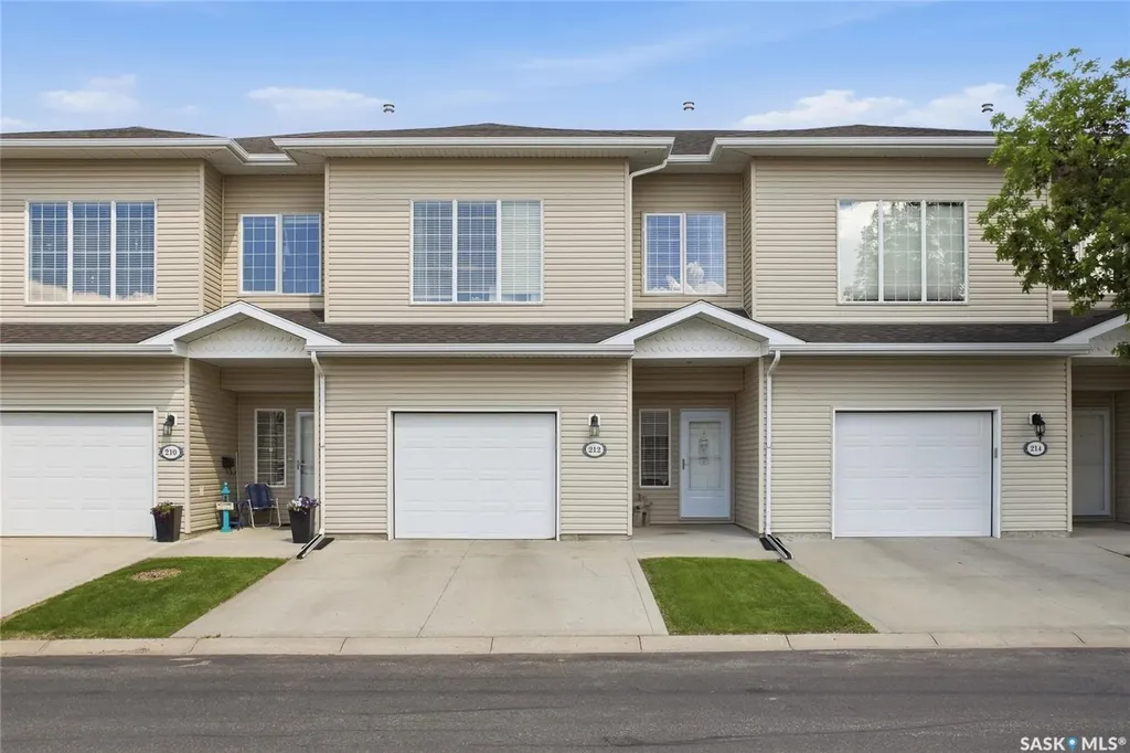 212 Mount Royal Place Regina SK S4T 7X9