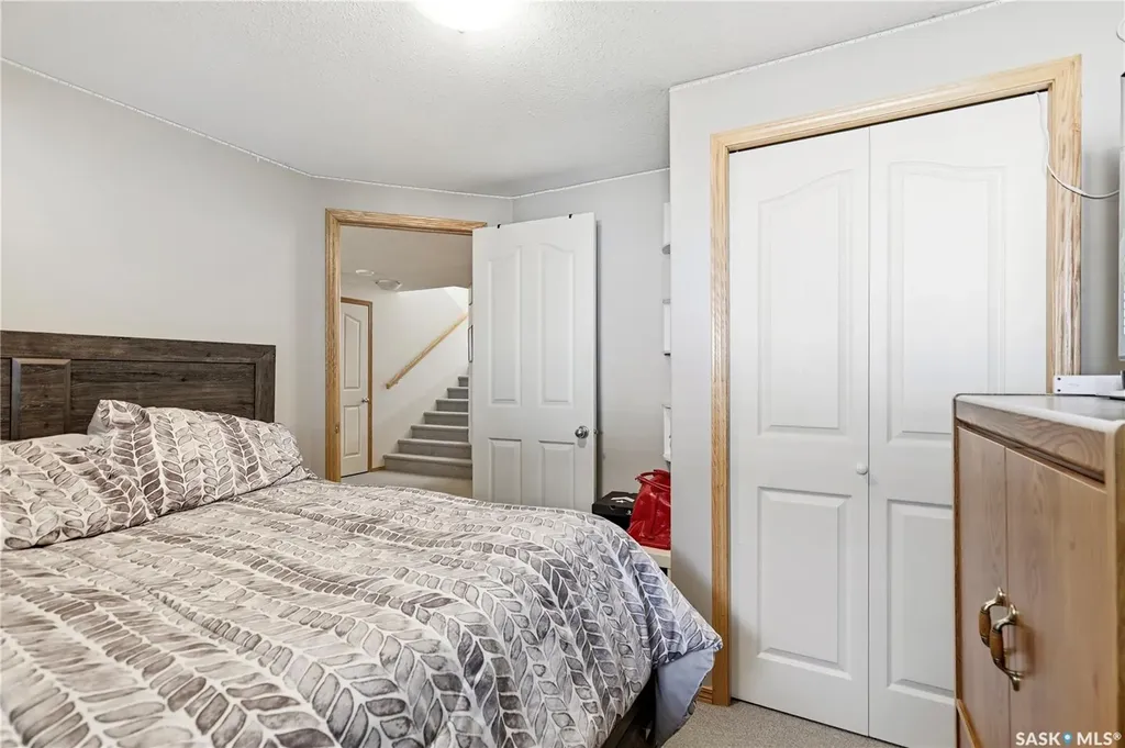212 Mount Royal Place Regina SK S4T 7X9