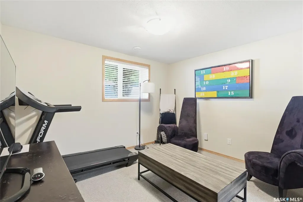 212 Mount Royal Place Regina SK S4T 7X9