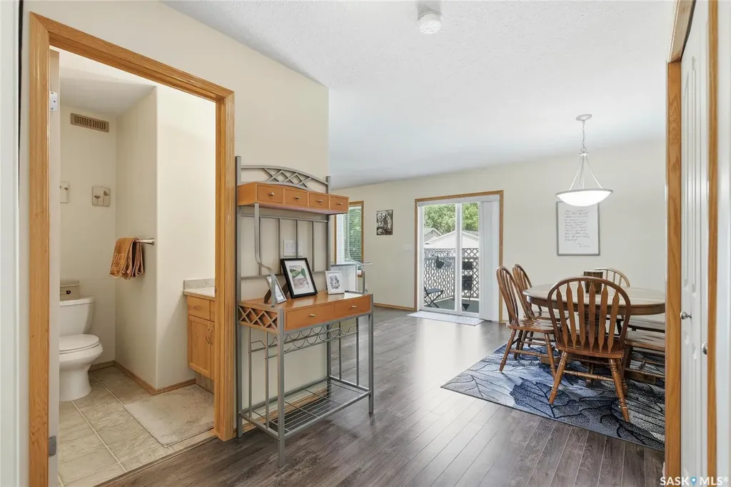 212 Mount Royal Place Regina SK S4T 7X9