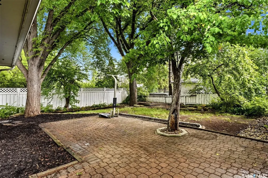 5 Darke Crescent Regina SK S4S 2W5