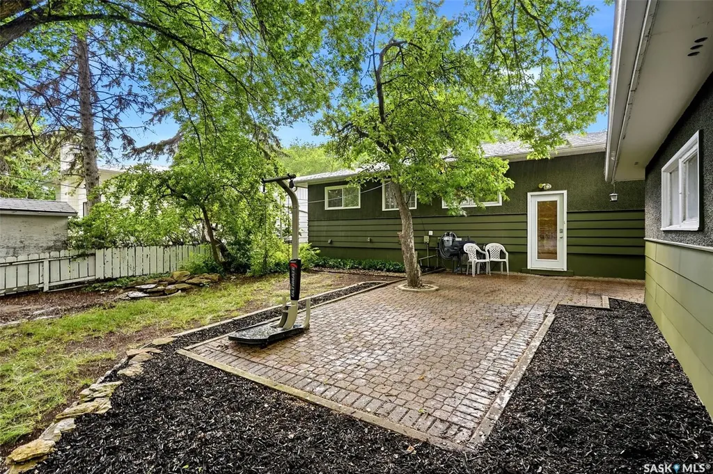 5 Darke Crescent Regina SK S4S 2W5