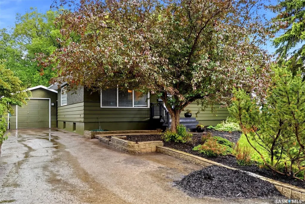 5 Darke Crescent Regina SK S4S 2W5