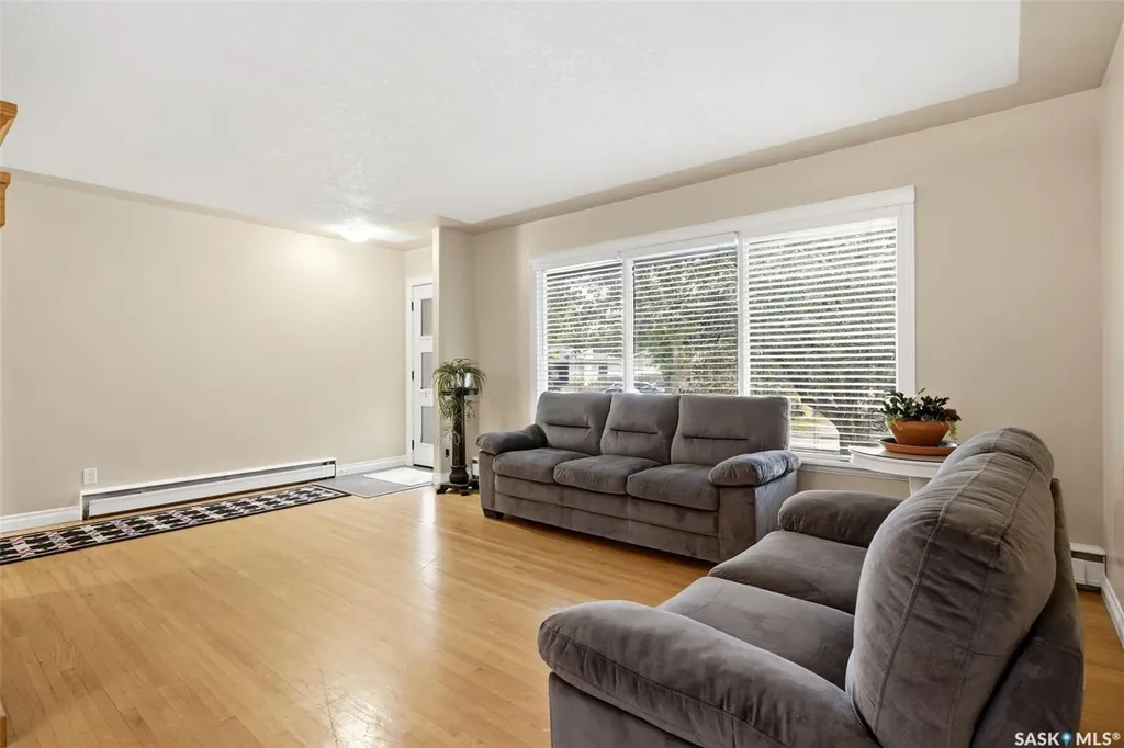 5 Darke Crescent Regina SK S4S 2W5