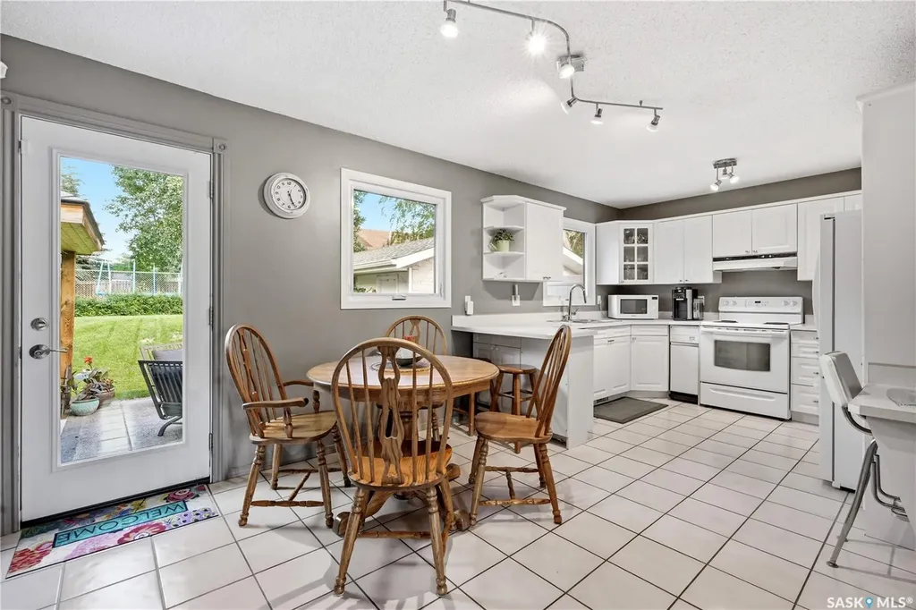 275 Wrigley Crescent Saskatoon SK S7M 4Y3