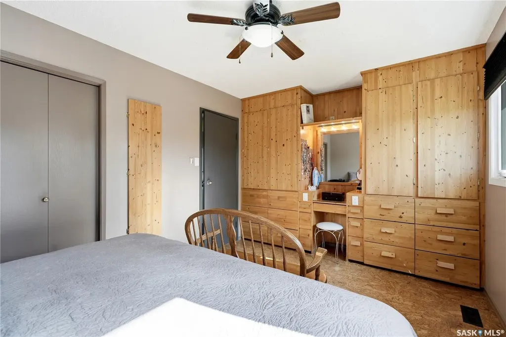 275 Wrigley Crescent Saskatoon SK S7M 4Y3
