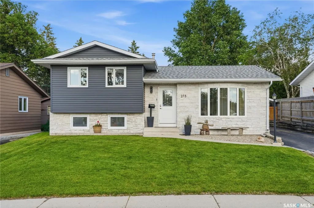 275 Wrigley Crescent Saskatoon SK S7M 4Y3