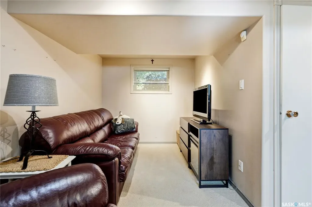 275 Wrigley Crescent Saskatoon SK S7M 4Y3