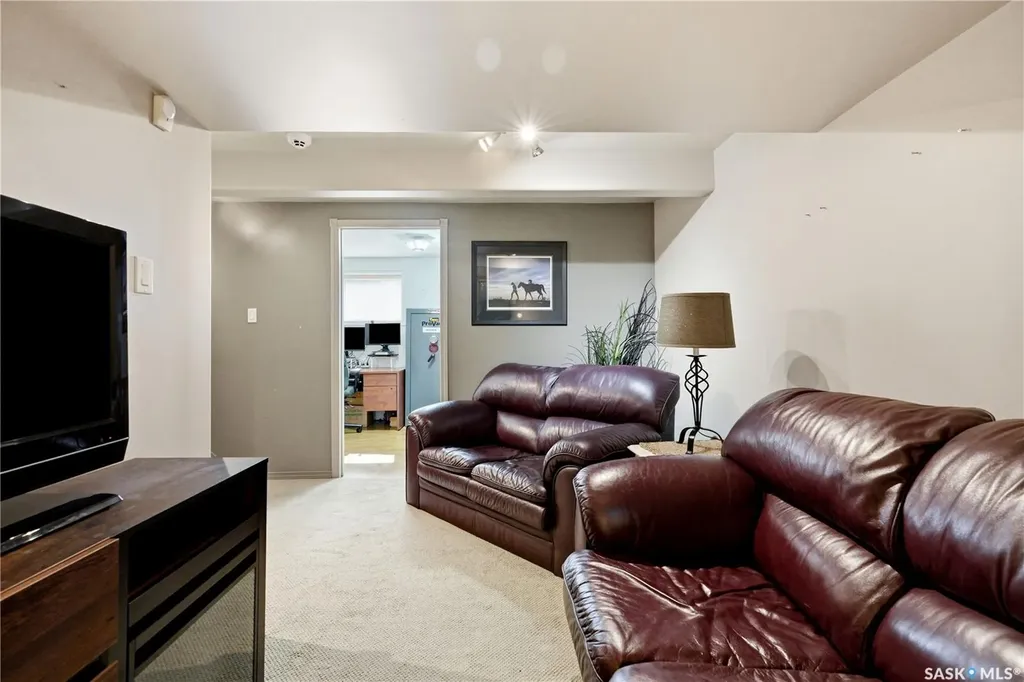 275 Wrigley Crescent Saskatoon SK S7M 4Y3