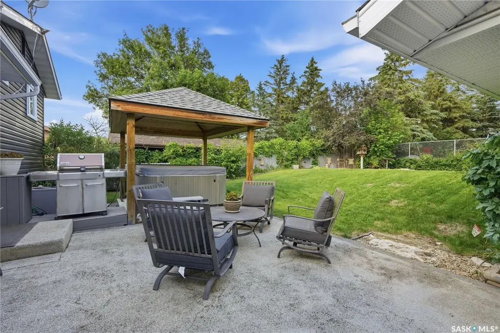 275 Wrigley Crescent Saskatoon SK S7M 4Y3