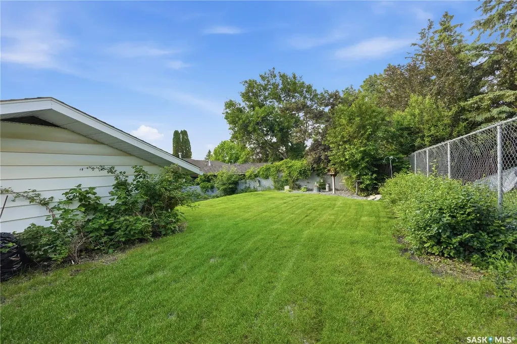 275 Wrigley Crescent Saskatoon SK S7M 4Y3