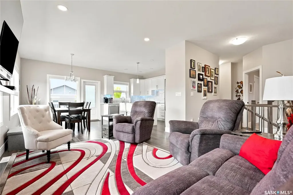 103 Barrett Street Saskatoon SK S7W 0Z6
