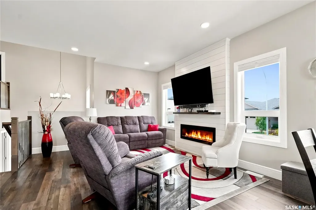 103 Barrett Street Saskatoon SK S7W 0Z6