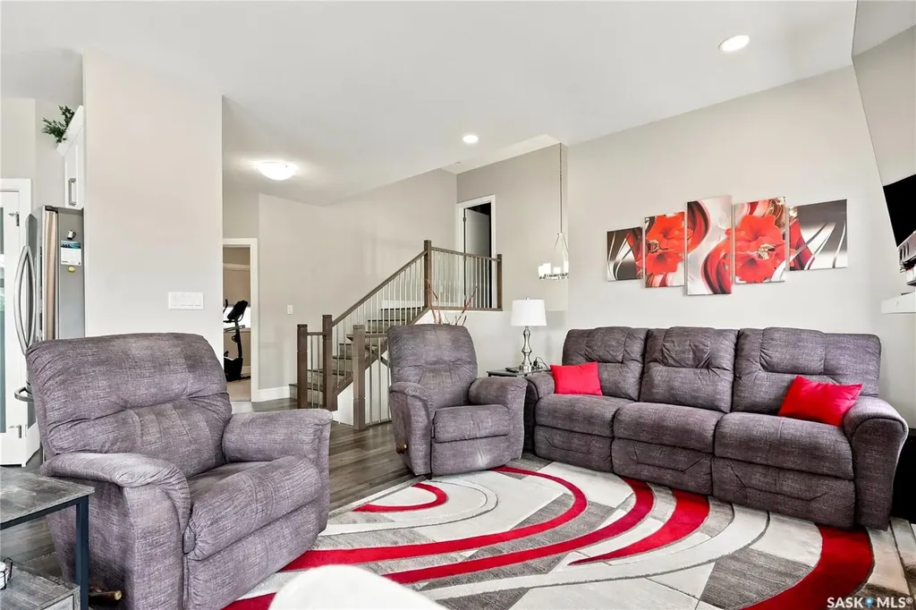 103 Barrett Street Saskatoon SK S7W 0Z6
