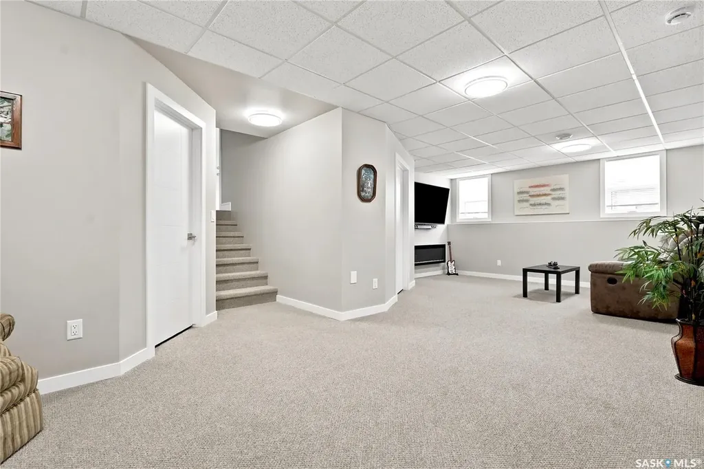 103 Barrett Street Saskatoon SK S7W 0Z6