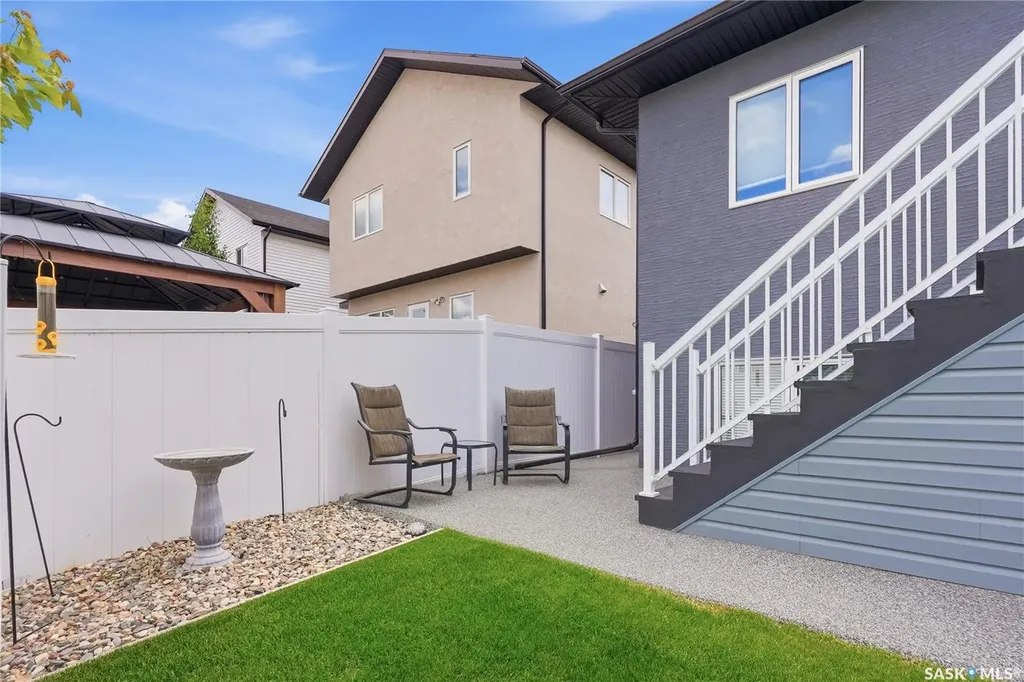 103 Barrett Street Saskatoon SK S7W 0Z6