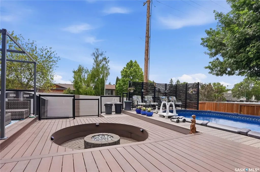 103 Mallin Crescent Saskatoon SK S7K 7W9
