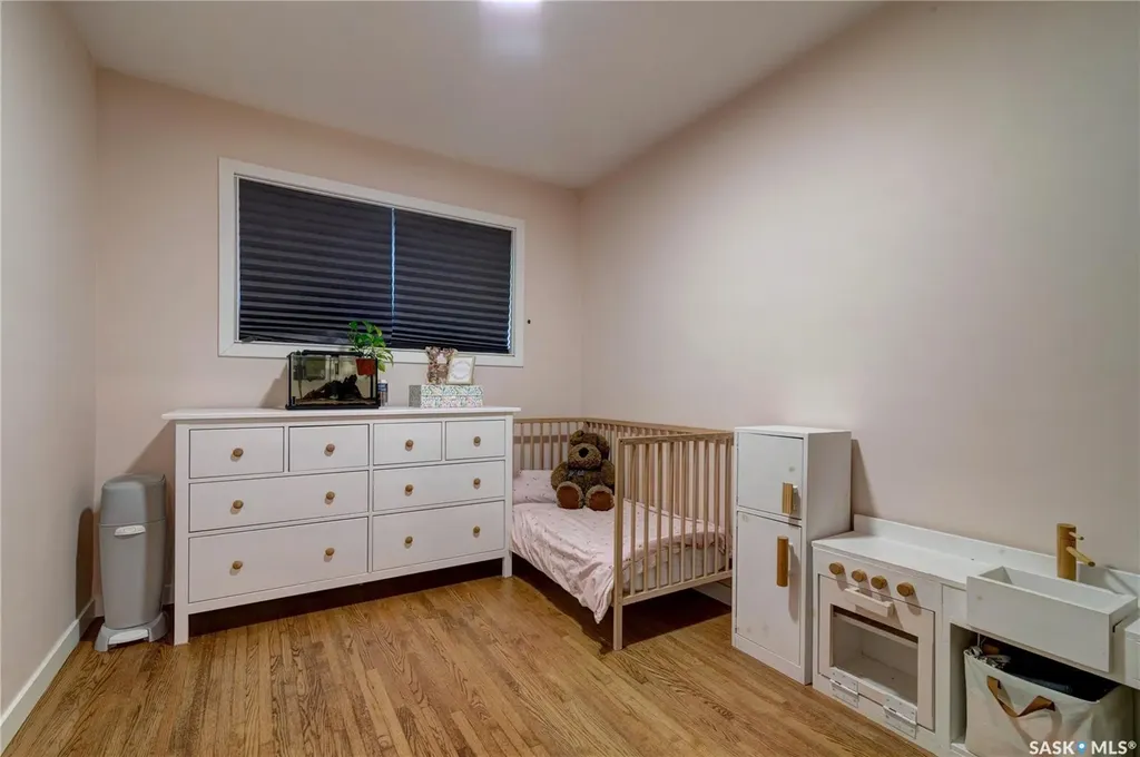 2552 Elliott Street E Regina SK S4N 3H5