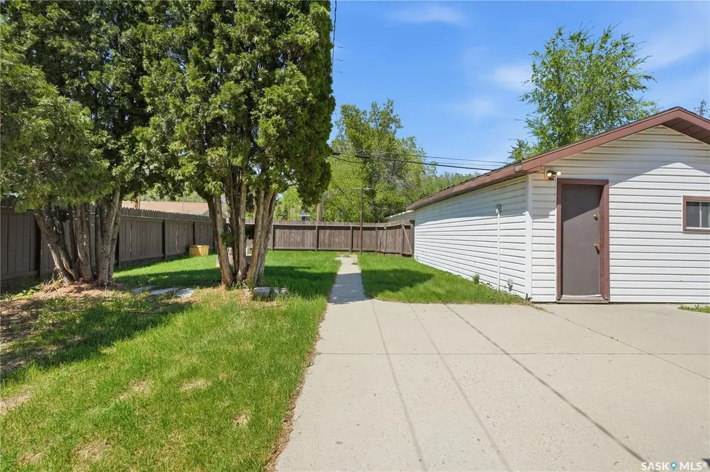 100 Cruise Street Saskatoon SK S7N 2C1