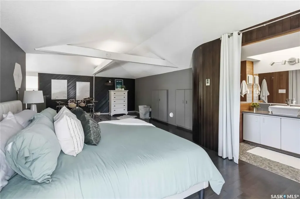 1329 14th Street E Saskatoon SK S7H 0A6