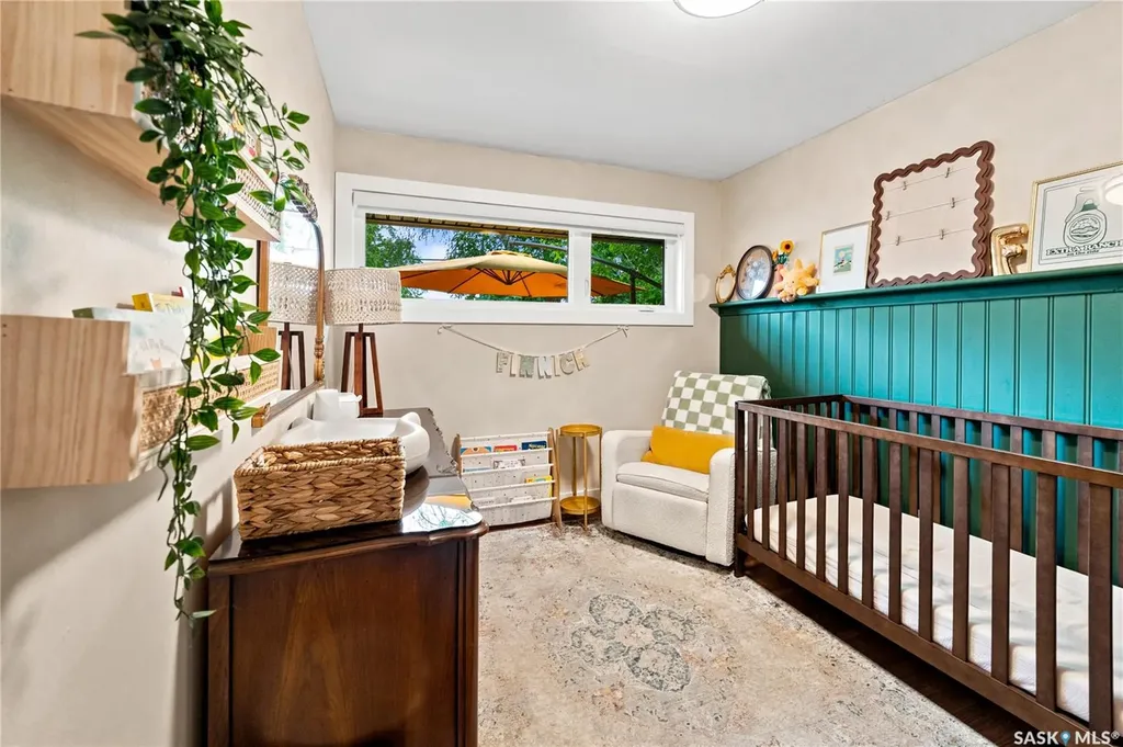 607 E 18th Avenue Regina SK S4N 1E6