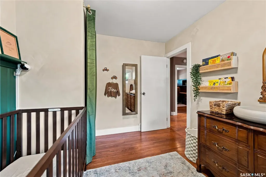607 E 18th Avenue Regina SK S4N 1E6