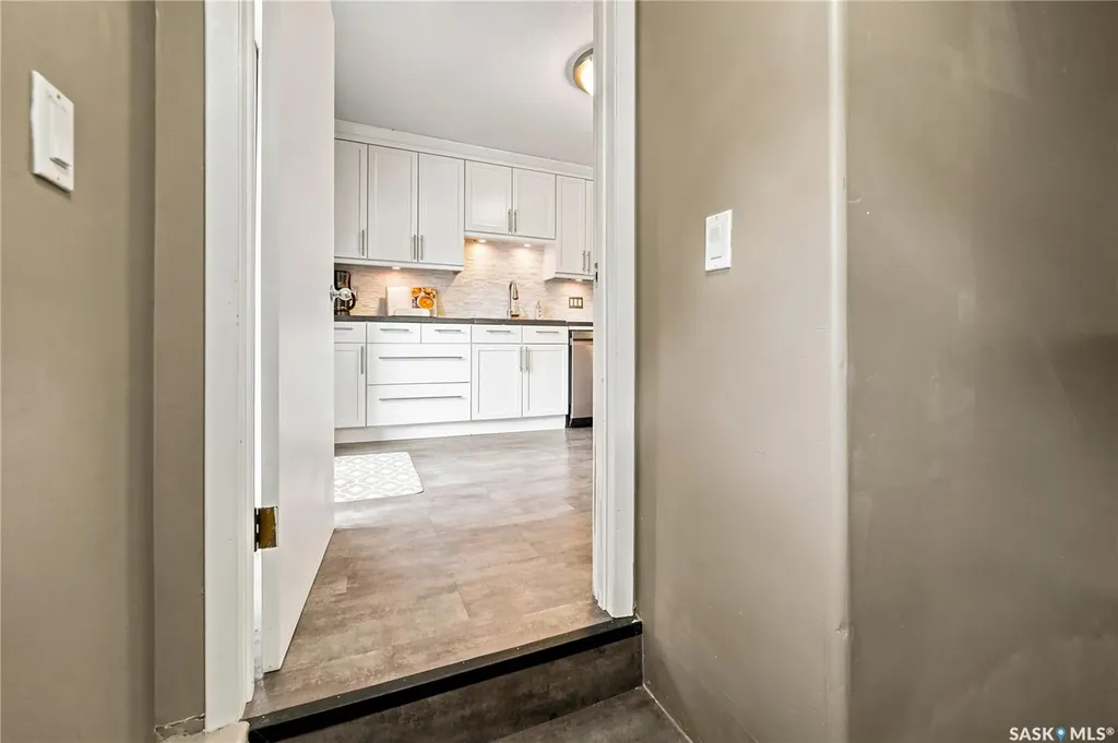 607 E 18th Avenue Regina SK S4N 1E6