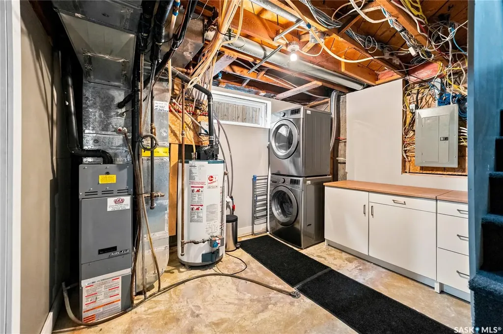 607 E 18th Avenue Regina SK S4N 1E6
