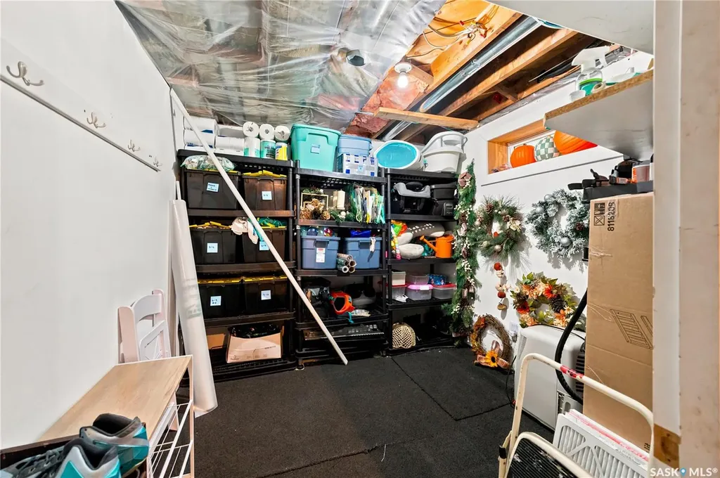 607 E 18th Avenue Regina SK S4N 1E6