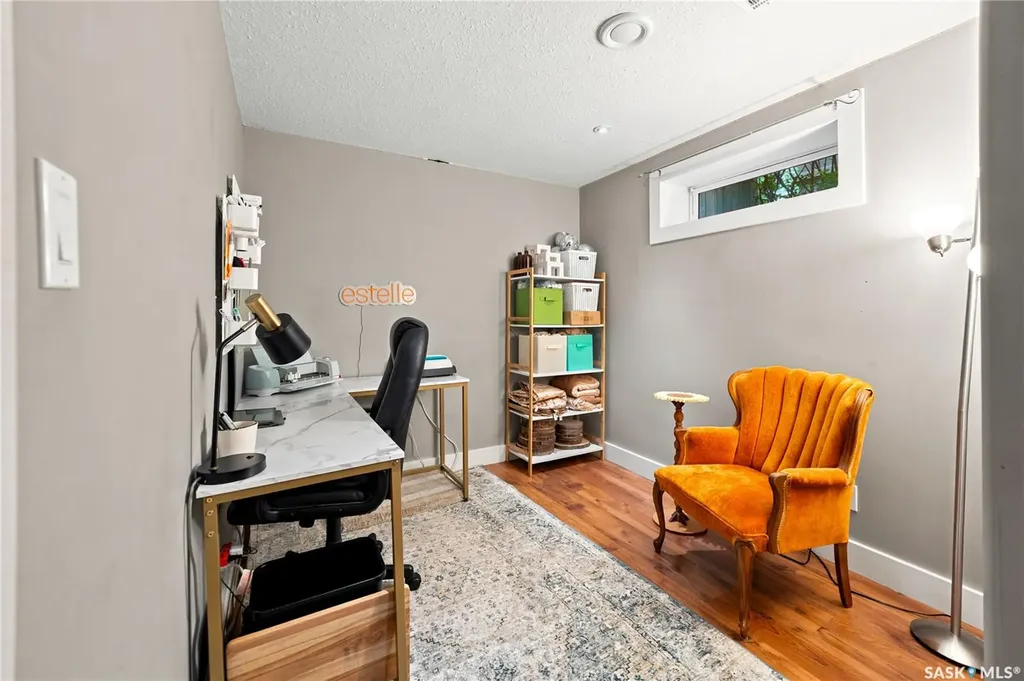 607 E 18th Avenue Regina SK S4N 1E6